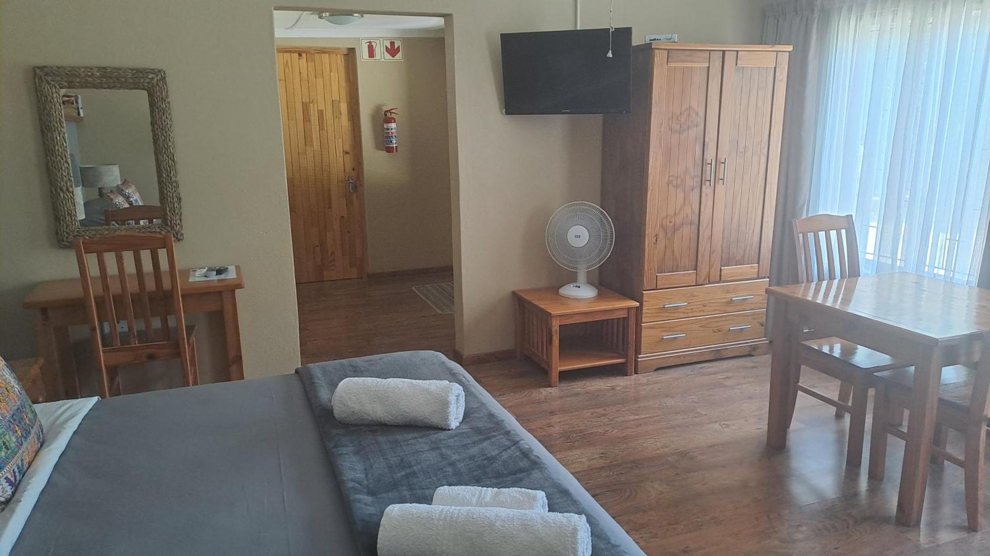 African Dawn B&B Calvinia Εξωτερικό φωτογραφία